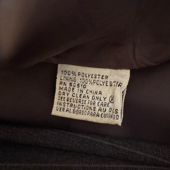 16P LeSuit Charcoal Gray Double Breasted pinstriped pantsuit - Picture 6 of 11